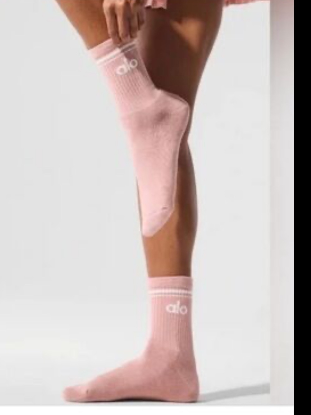 Alo Yoga Unisex Half-Crew Throwback Socks Pink Quartz White Size M NWT*#12